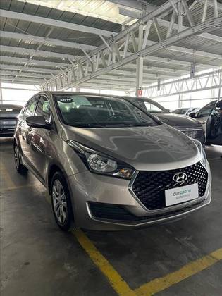 HYUNDAI HB20S 1.0 COMFORT PLUS 12V FLEX 4P MANUAL